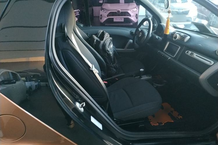 Used  fortwo 2015 1.0 MHD New Year Special Edition
