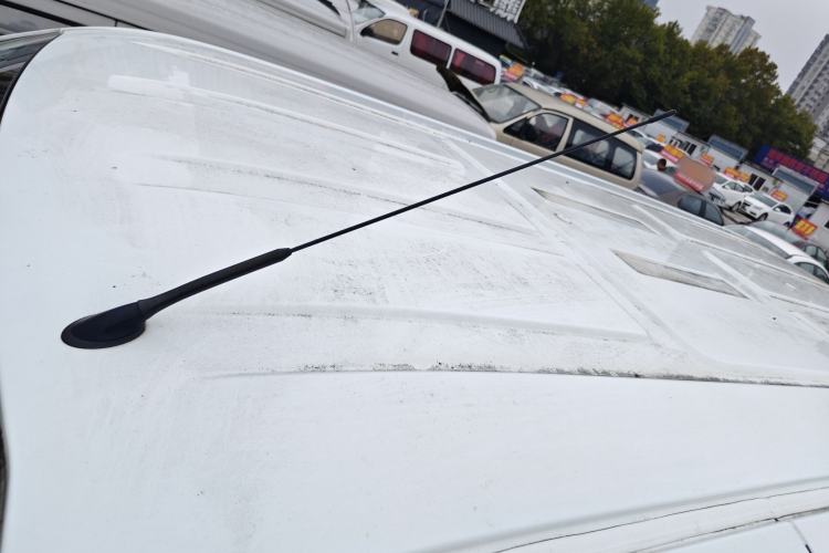 Used Ford Transit 2019 2.0T Gasoline Multi-Purpose Commercial Vehicle Short Wheelbase Low Roof 6-Seater China VI Standard
