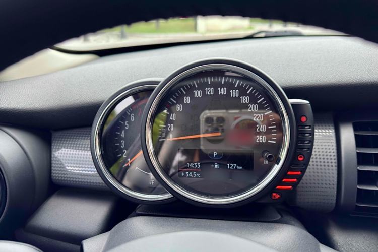 Used  MINI 2016 1.5T COOPER
