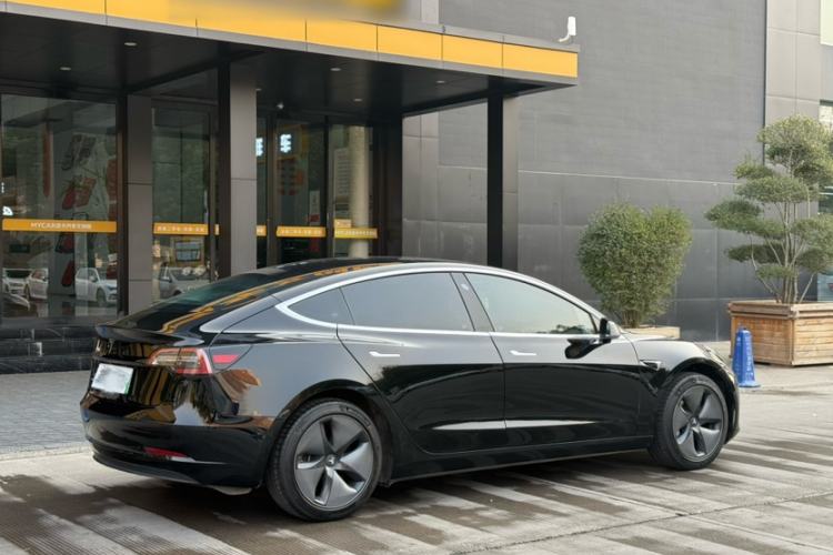 Used Tesla Model 3 2019 Long-Range Rear-Wheel-Drive Version
