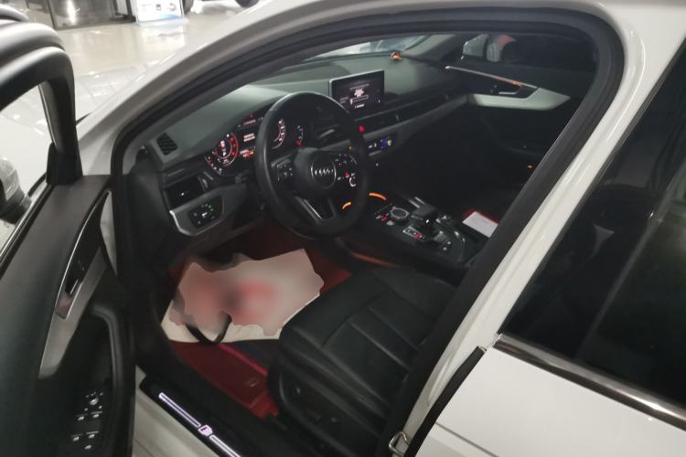 Used Audi A4L 2019 40 TFSI Fashion Edition China VI Emission Standard