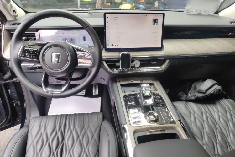 Used Tank 500 2022 3.0T Black Warrior Limited Edition 5 Seats