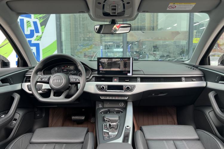 Used Audi A4L 2022 40 TFSI Luxury Dynamic Model
