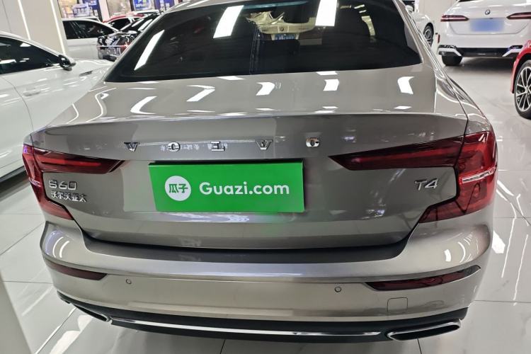 Used Volvo S60 2021 T4 Zhiyuan Luxury Edition