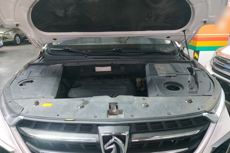 Used Baojun 530 2018 1.5T Manual Luxury Model China V Standard
