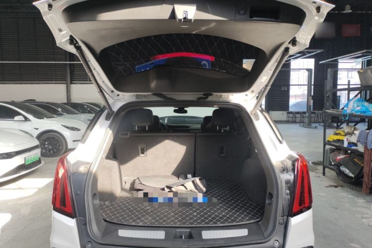 Used Cadillac XT5 2022 2.0T Two-Wheel Drive Luxury Version
