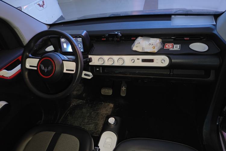 Used Wuling Hongguang MINIEV 2022 GAMEBOY 300km Enthusiast Model with Lithium Iron Phosphate