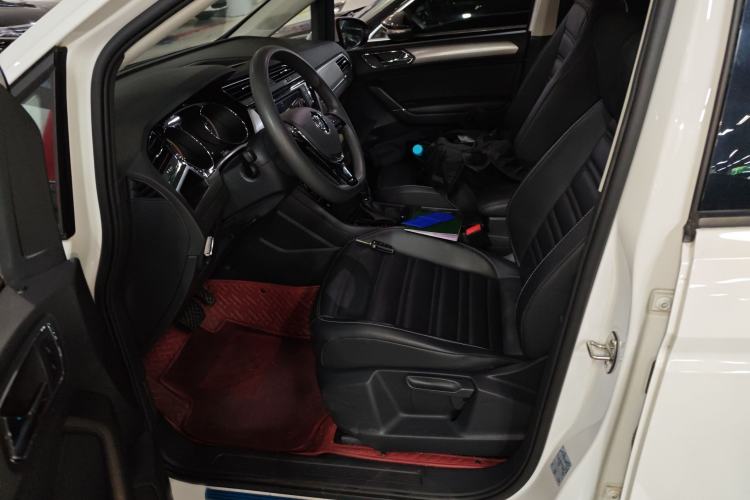 Used Volkswagen Touran 2021 Touran L 280TSI DSG Comfort Edition 7 Seats
