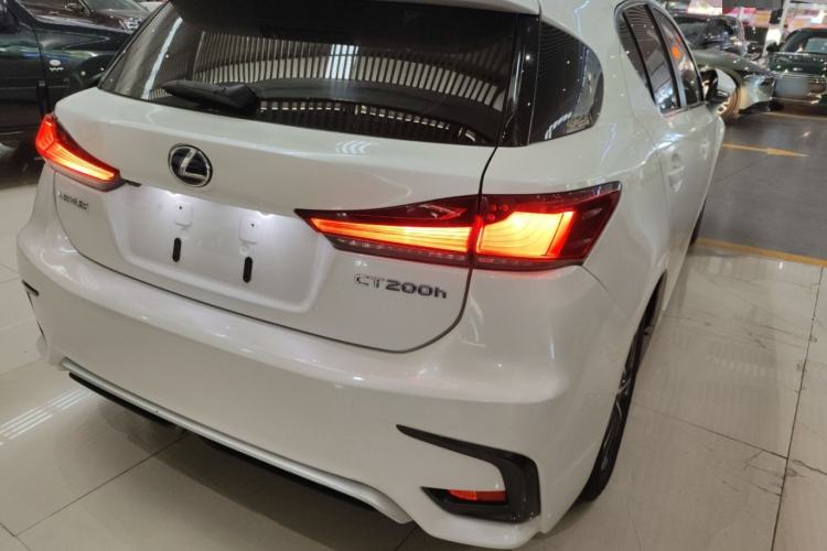 Used Lexus CT 2017 CT200h Comfort Edition Monochrome China V Standard