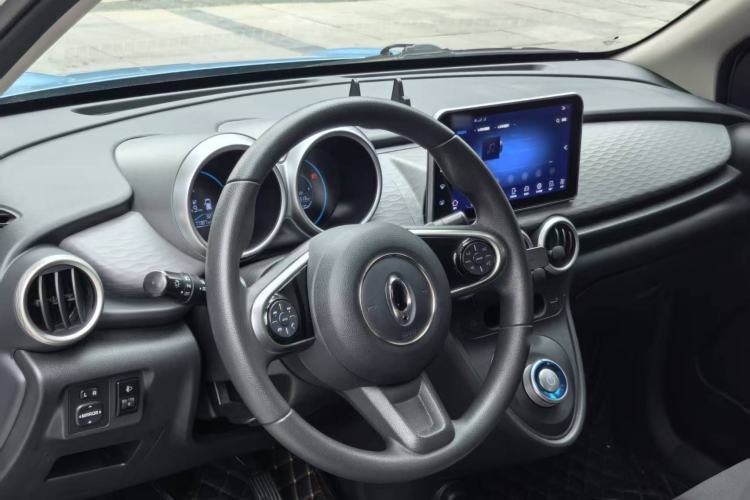 Used ORA Black Cat 2021 301 km Basic Version
