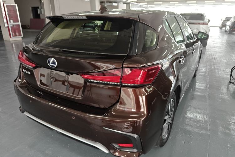 Used Lexus CT 2017 CT200h Elite Edition Monotone China VI