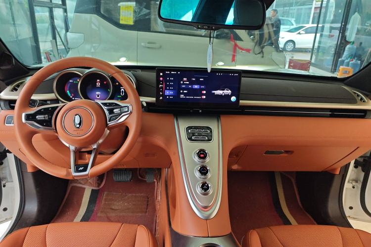 Used ORA Lightning Cat 2022 555 km Luxury Edition