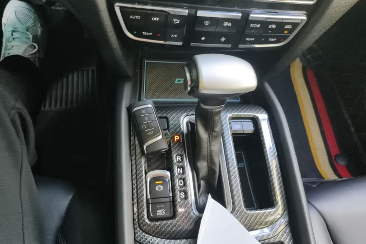 Used GAC Trumpchi GS8 2017 320T Two-Wheel Drive Luxury Smart Connectivity Version (7 Seats)
