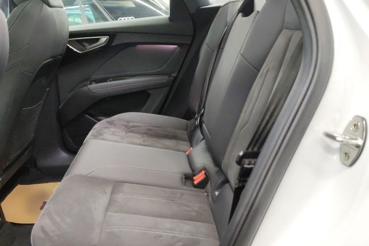 Used Audi Q4 e-tron 2022 50 e-tron quattro Visionary Edition