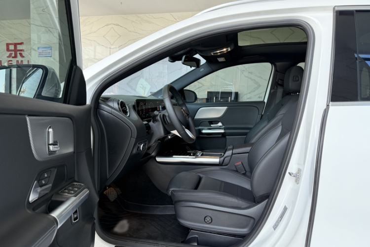 Used Mercedes-Benz GLA 2024 GLA 200
