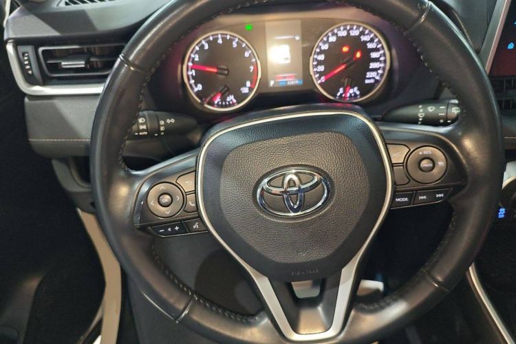 Used Toyota Wildlander 2022 2.0L CVT Two-Wheel Drive Luxury PLUS Edition
