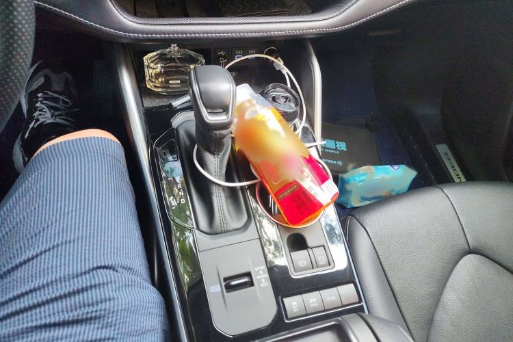 Used Toyota Highlander 2022 Dual-Engine 2.5L Four-Wheel Drive Prestige Version 7 Seats
