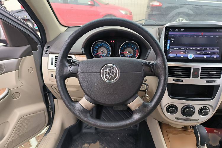 Used Buick Excelle 2015 1.5L Automatic Classic Model
