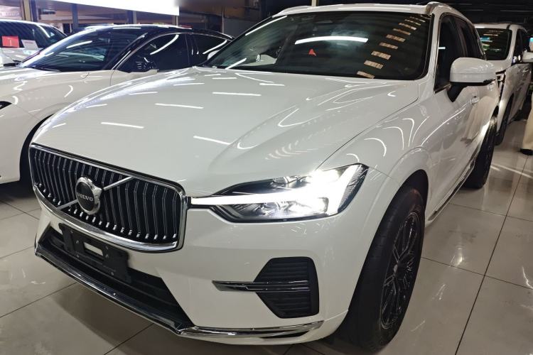 Used Volvo XC60 2022 B5 4x4 Smart Luxury Edition