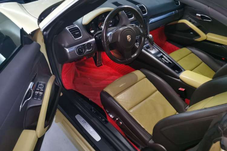 Used Porsche Boxster 2013 Boxster 2.7L
