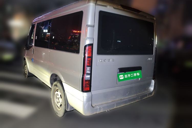 Used JMC Fushun 2022 2.0T Manual Multi-Function Passenger Vehicle Short Wheelbase Low Roof 6-Seater