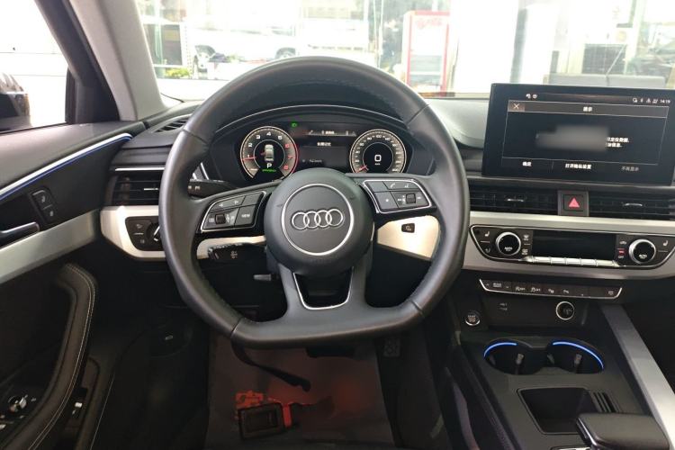 Used Audi A4L 2022 40 TFSI Luxury Dynamic Model