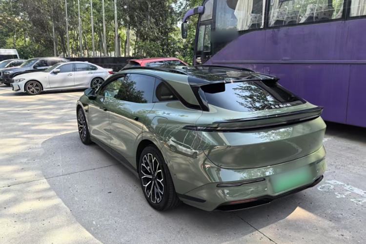 Used Zeekr 7X 2025 100 kWh Long-Range Rear-Wheel Drive with Intelligent Driving Features
