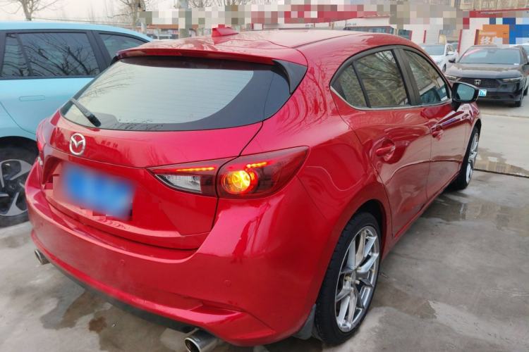 Used Mazda Mazda 3 Axela 2017 Hatchback 2.0L Automatic Sport Model China V Emission Standard