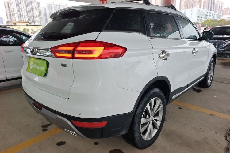 Used Geely Auto Emgrand X7 Sport 2016 2.0L Manual ZhiShang Version
