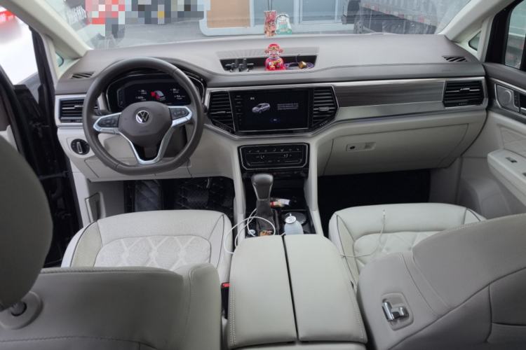 Used Volkswagen Viloran 2020 380TSI Prestige Edition
