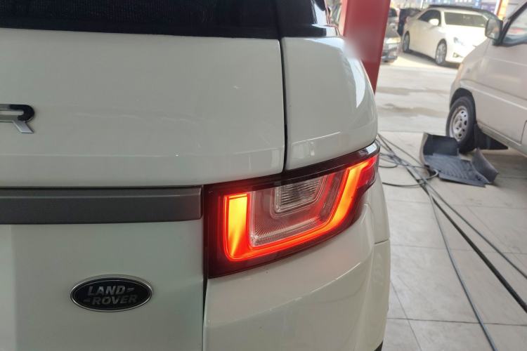 Used Land Rover Range Rover Evoque 2018 240 PS SE Smart Brilliance Edition
