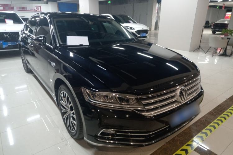 Used Volkswagen Phideon 2019 380TSI Two-Wheel Drive Business Edition China VI Standard
