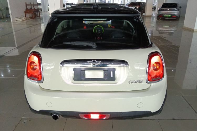 Used  MINI 2016 1.5T COOPER
