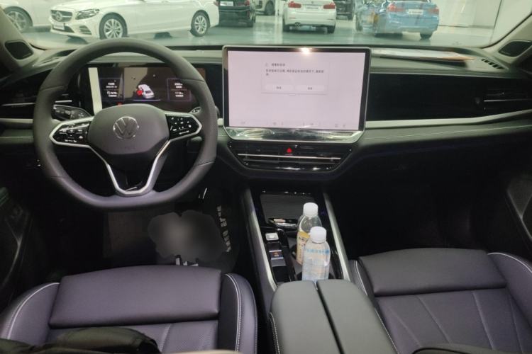 Used Volkswagen Passat 2025 Pro 380TSI Dragon Edition
