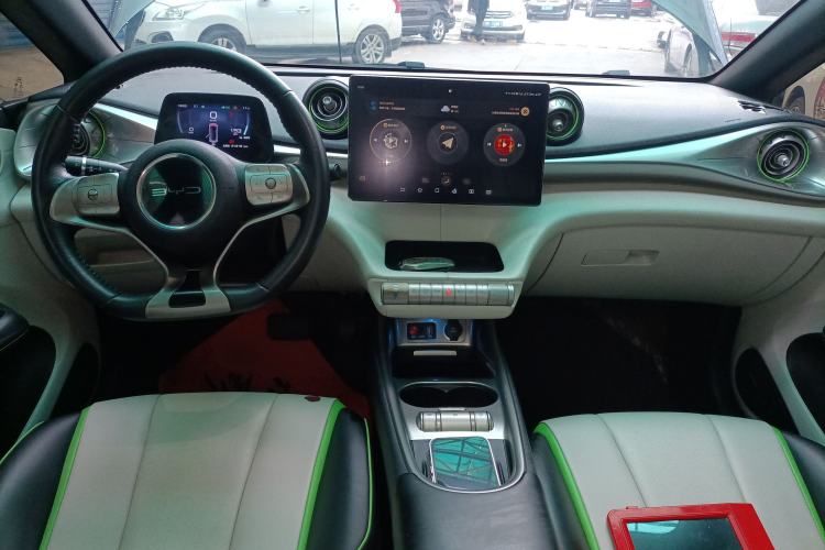 Used BYD Dolphin 2021 405 km Fashion Edition
