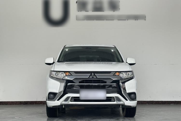 Used Mitsubishi Outlander 2021 Revised Version 2.0L Two-Wheel Drive Comfort Edition 5 Seats
