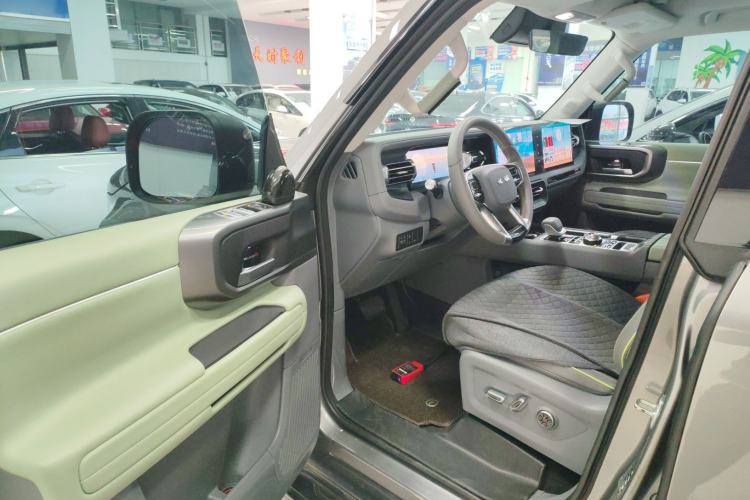 Used  BJ40 2024 2.0D All-New Blade Hero Crosser