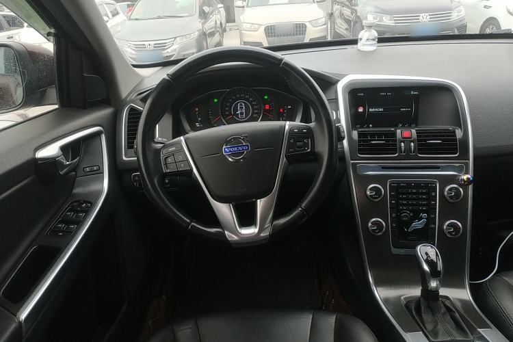 Used Volvo XC60 2015 T5 Zhiyi Edition
