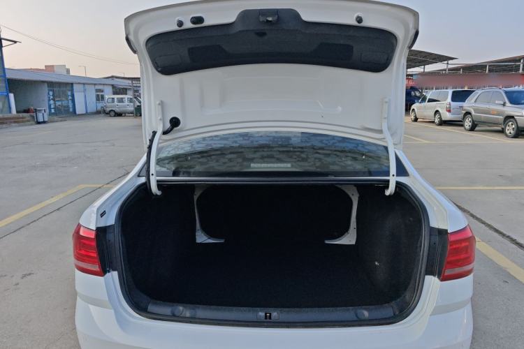 Used Volkswagen Lavida 2018 Classic 1.5L Automatic Fashion Edition China VI Standard
