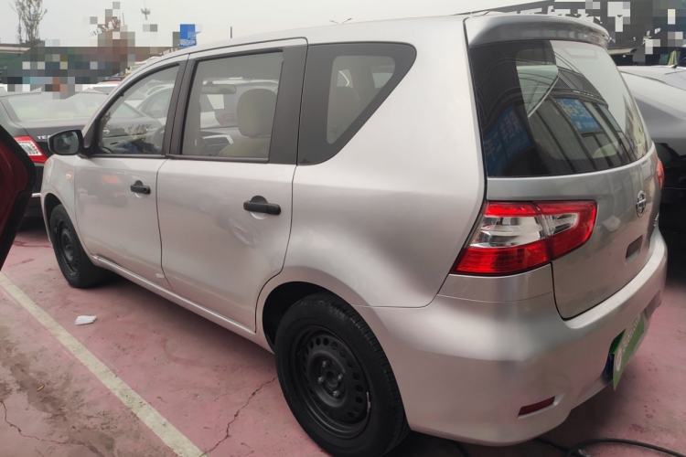 Used Nissan Livina 2015 1.6XE Manual Comfort Edition
