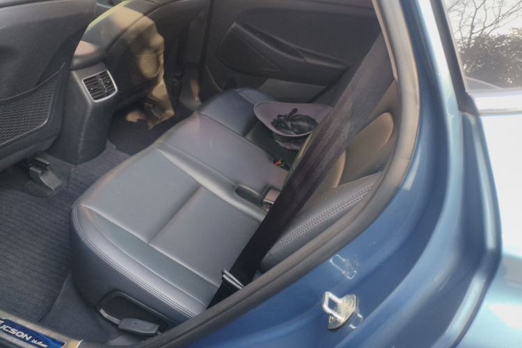 Used Hyundai Tucson 2015 1.6T Dual-Clutch Two-Wheel-Drive Smart Model
