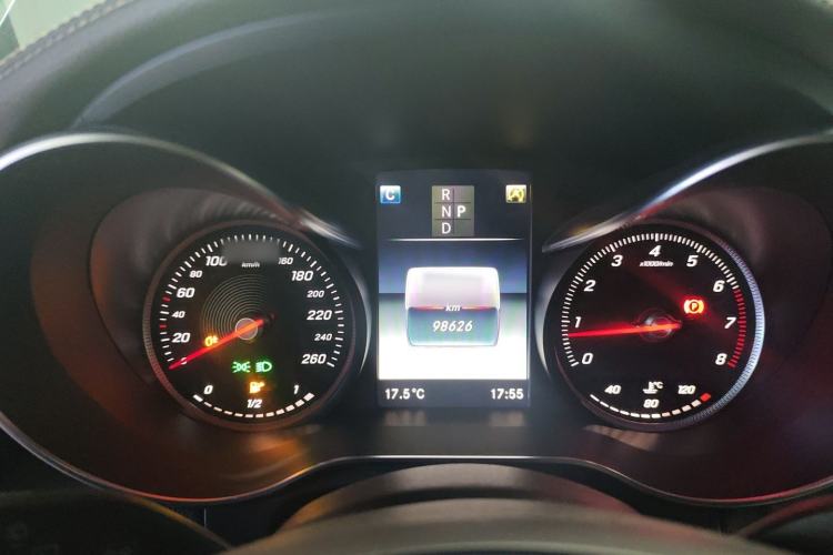 Used Mercedes-Benz GLC 2019 Facelift GLC 260 L 4MATIC Luxury Model
