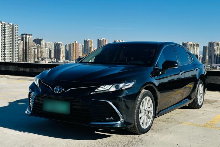 Used Toyota Camry 2021 2.0G Luxury Edition
