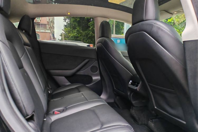 Used Tesla Model Y 2021 Standard Range Rear-Wheel Drive Version
