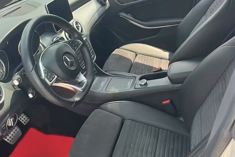 Used Mercedes-Benz CLA 2017 CLA 220 4MATIC
