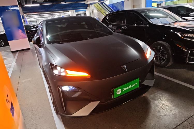 Used  S07 2023 200Max Range-Extended Version