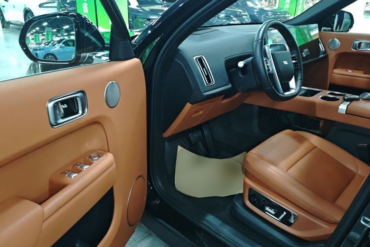 Used Li Auto L8 2024 PRO Model
