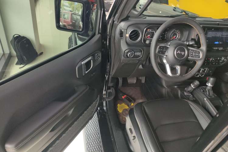 Used  Wrangler 2024 2.0T Sahara Four-Door Edition
