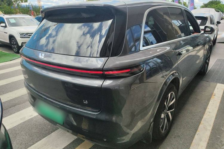 Used Li Auto L8 2023 Air model
