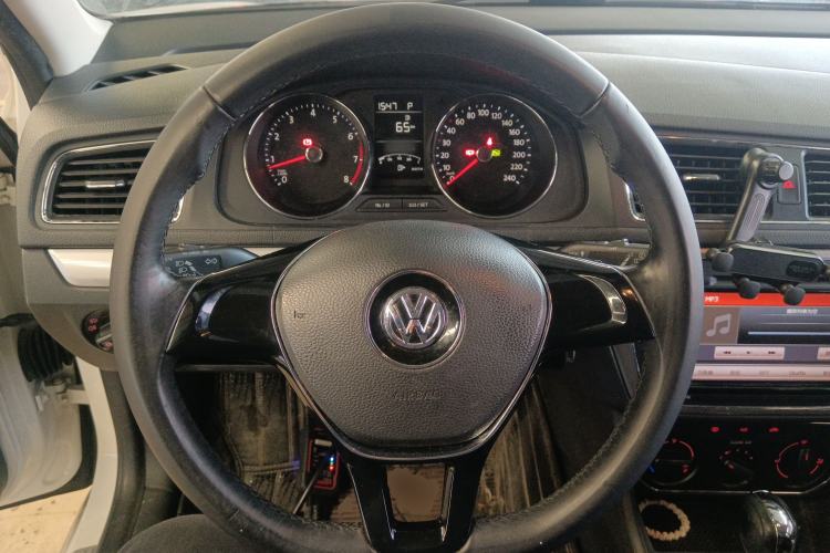 Used Volkswagen Gran Lavida 2015 1.6L Automatic Comfort Edition